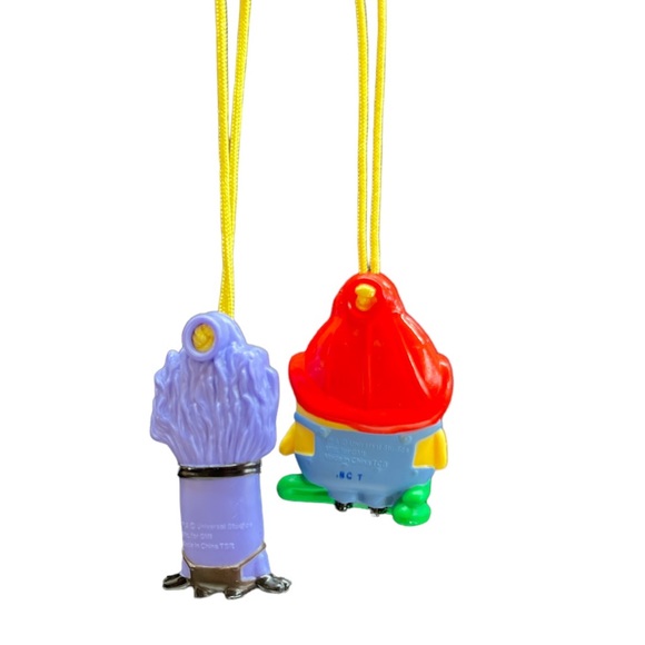 Vintage Universal Studios Minion Set of 2 Christmas Ornament - Picture 2 of 4